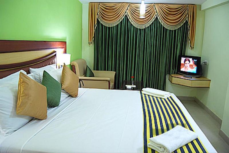Ponmariresidency Hotell Ooty Eksteriør bilde